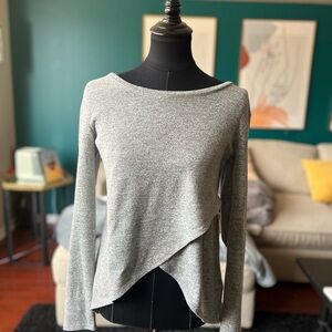 Express Heather Gray High-Low Long Sleeve Top (Medium)